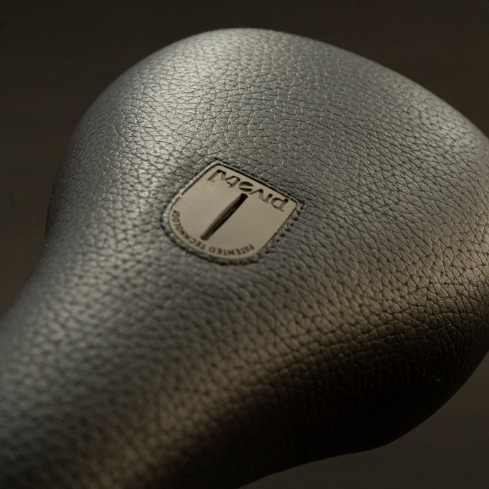 Eastern Pivotal Seat - Durahyde - Black