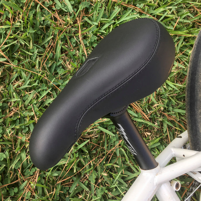 Eastern Pivotal Seat - Leather - Black