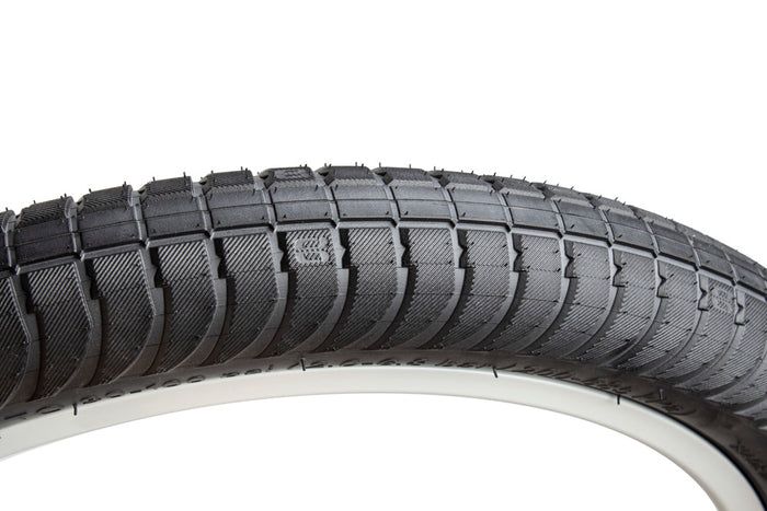 Curb Monkey 20" x 2.4" Tyre & Tube Repair Kit - Black & Yellow