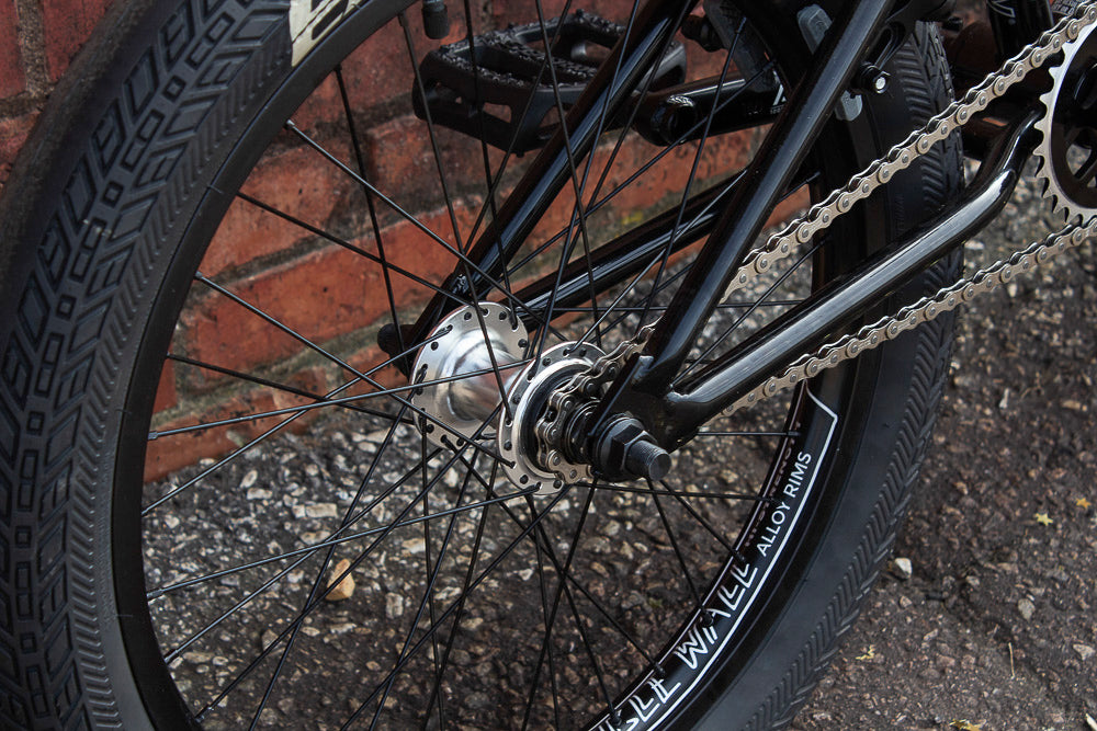 Eastern Bikes Traildigger 20 pollici BMX Bike Telaio leggero in cromolio completo - Nero (Arancione Eastern Bikes Traildigger 20 pollici BMX Bike Telaio leggero in cromolio completo - Nero (Arancione